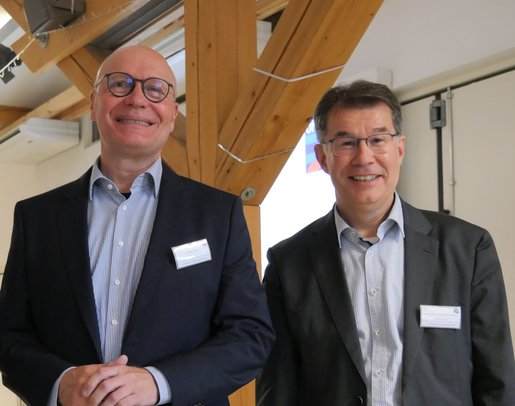 Das Moderatorenduo Andreas Ernst (li.) und Prof. Dr.-Ing. Carsten Sommer (re.).