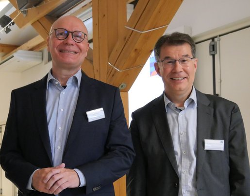 Das Moderationsduo Andreas Ernst (links) und Prof. Dr. Carsten Sommer (rechts).
